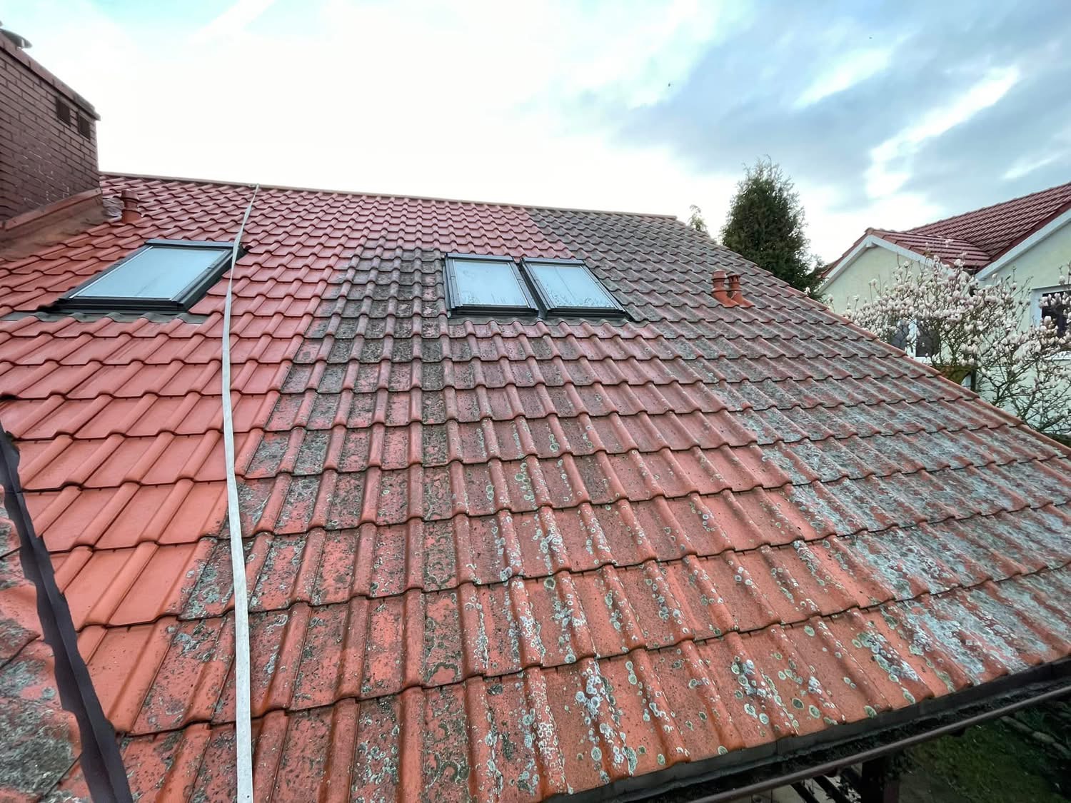 Mycie i malowanie dachu z blachy - po